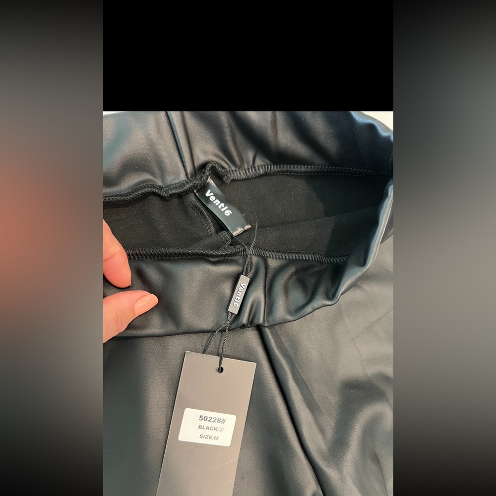 Brand New Vegan Leather Pants by Venti6 These sleek, black pants in size medium